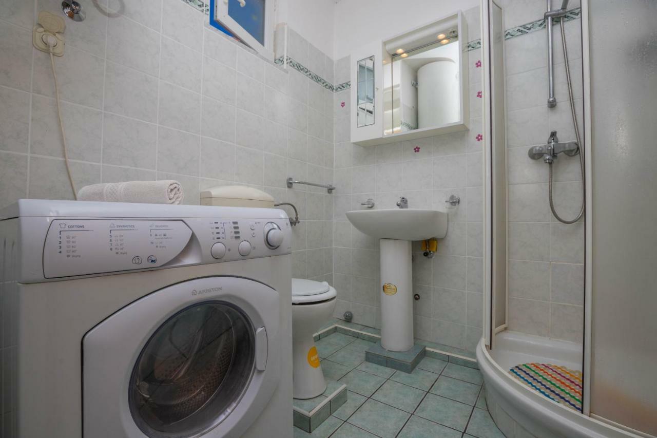 Apartman Zlatica Dramalj Exterior foto